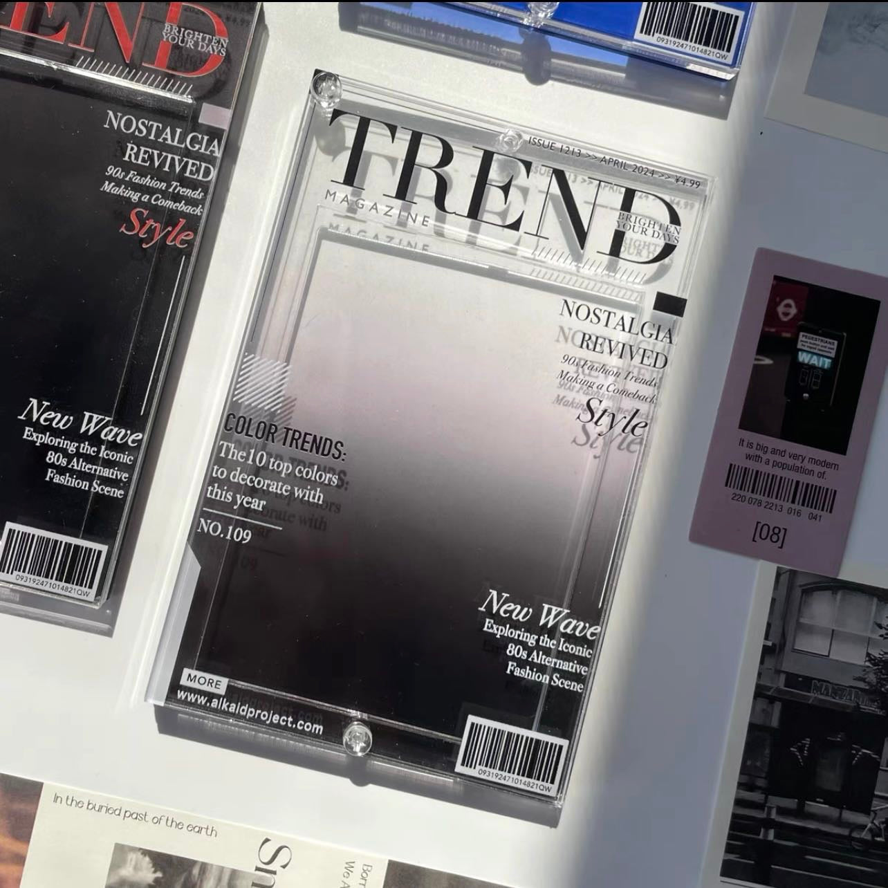 [TREND] Magazine - 3in Acrylic Photocard Polaroid Display Frame (Small)