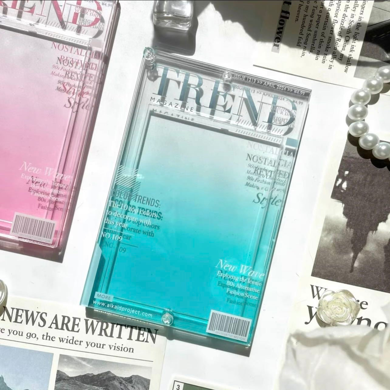 [TREND] Magazine - 3in Acrylic Photocard Polaroid Display Frame (Small)