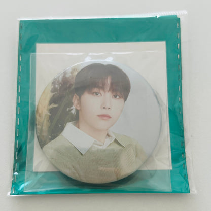 SEVENTEEN - 2025 Seventeen Cafe in China - Badge/Pin ver.1