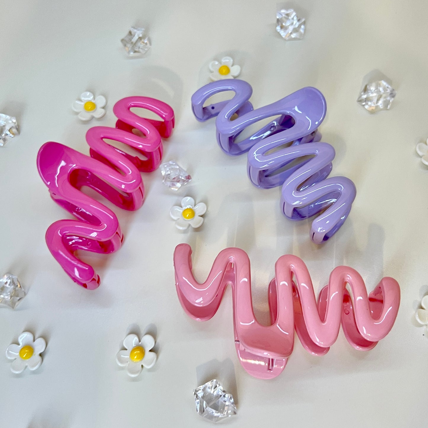 Jelly Colour Wavy Hair Clip Hair Claw (1 PC)