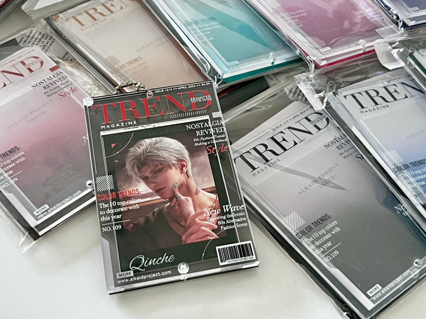 [TREND] Magazine - 3in Acrylic Photocard Polaroid Display Frame (Small)