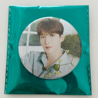 SEVENTEEN - 2025 Seventeen Cafe in China - Badge/Pin ver.1