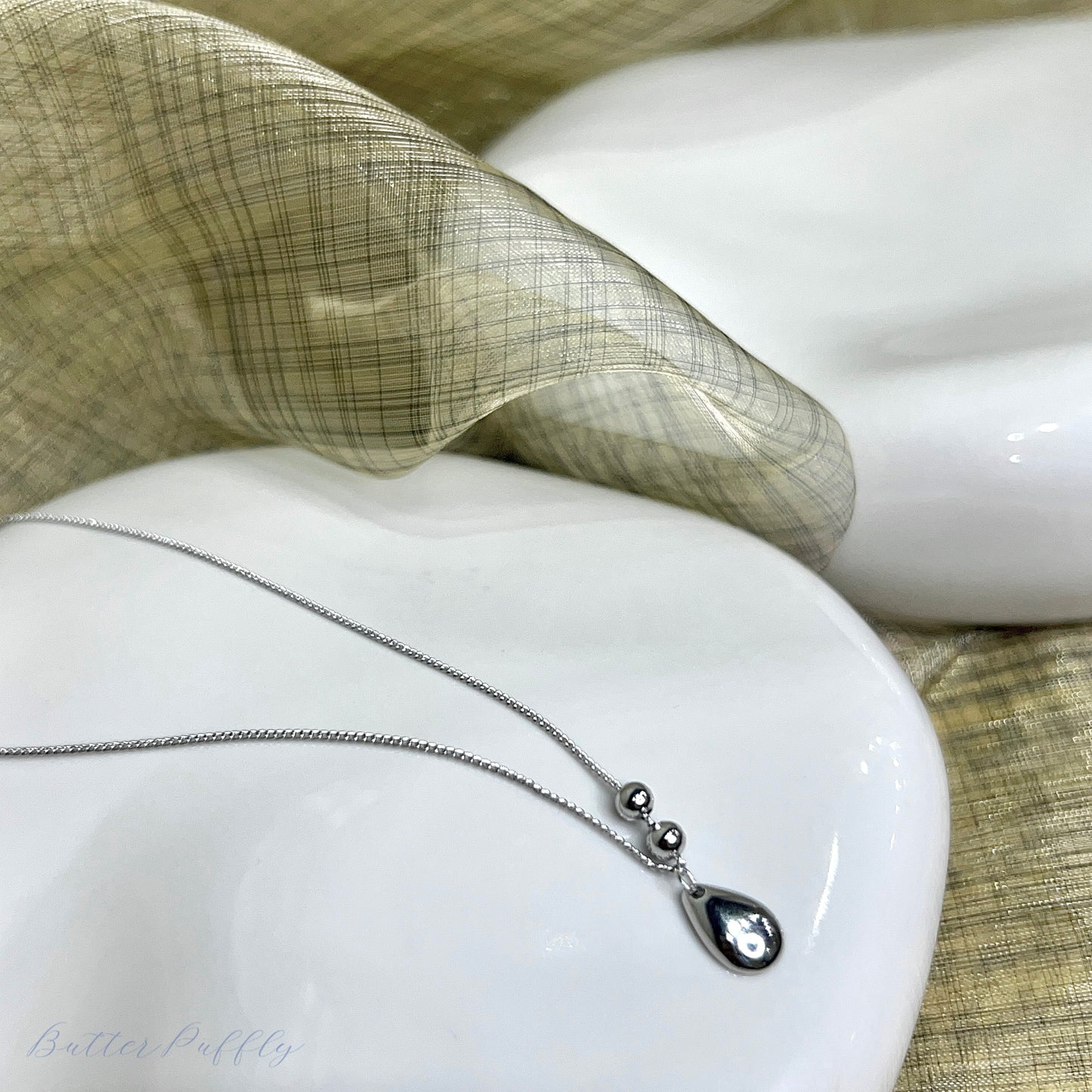 Oval Waterdrop Shaped Pendant Necklace (1 PC)