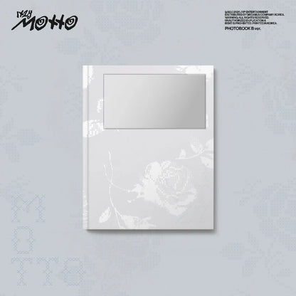 (Pre-order) ITZY - [Motto] (Photobook ver.)